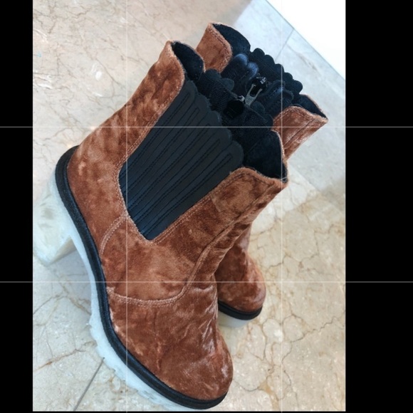 Free People James Chelsea Ankle Velvet Boots - Picture 9 of 16